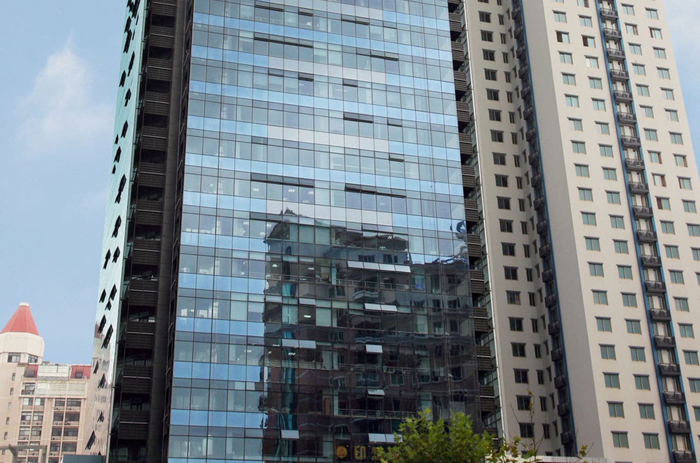 Sgg Cool Lite - sklěnená fasáda protislunečńí, smaltované sklo, lité sklo, Saint-Gobain Building glass produkty