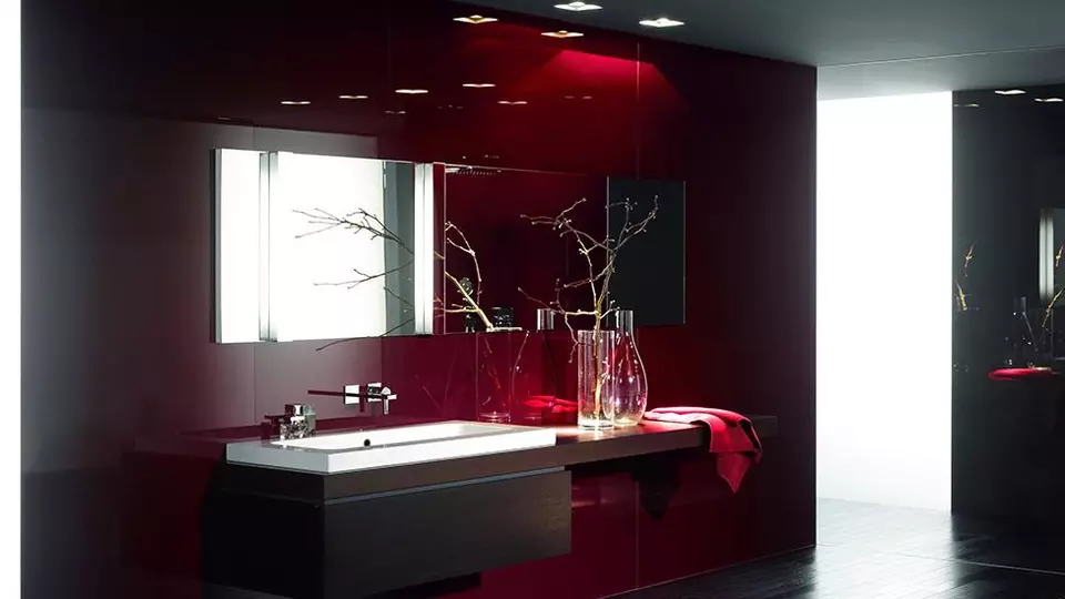 Lakované barevné sklo do koupelny, moderní neprůhledné dekorativní červené sklo, designové sklo
