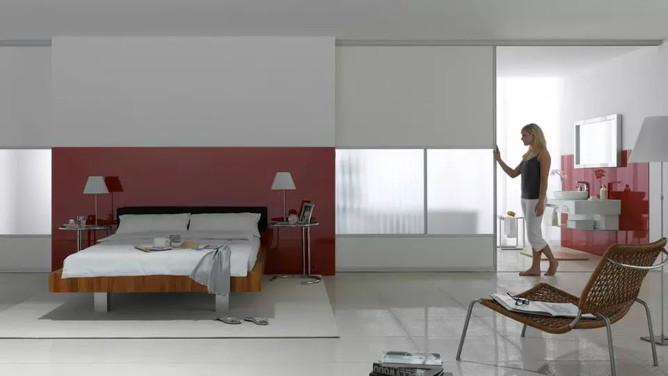 Planilaque® Evolution lakované barevné sklo, zástěna za postel, vysoce odolné sklo, Saint-Gobain Glass